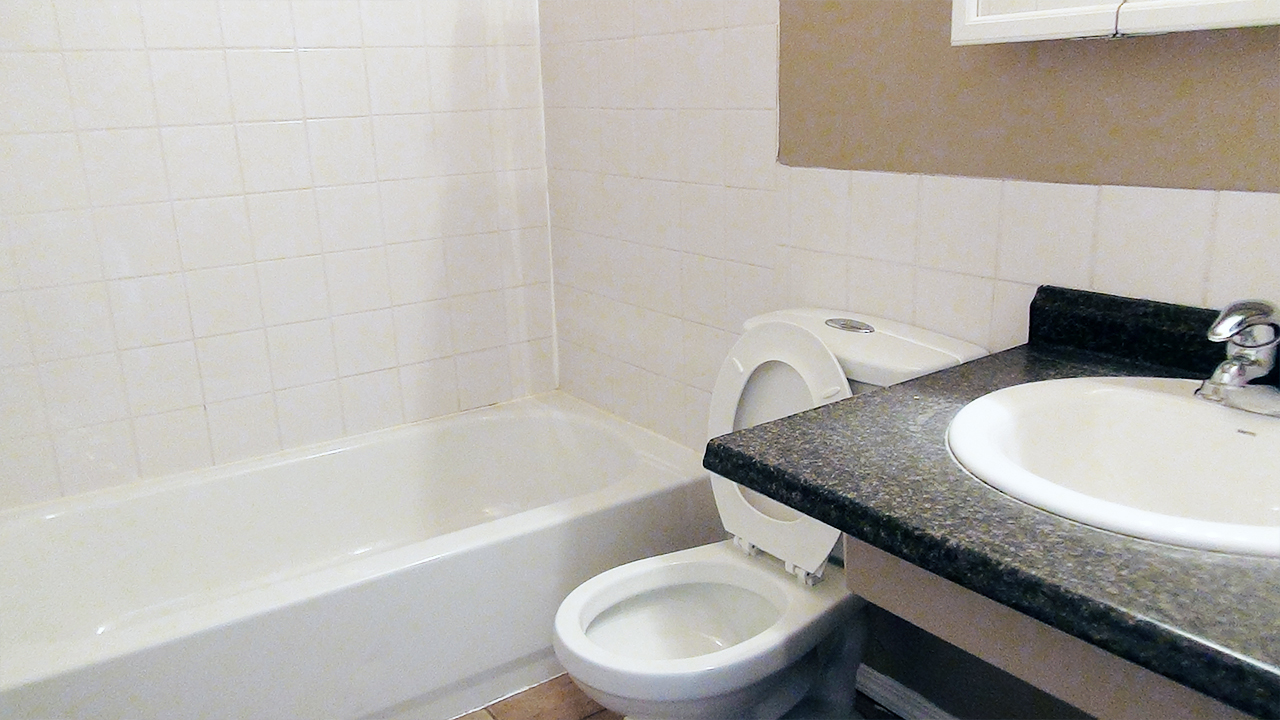 Hilton Manor - Photo 7