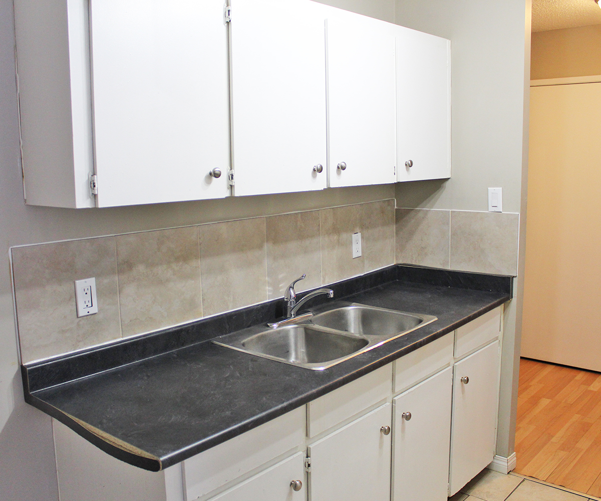 Seventh Street Manor - Photo 15