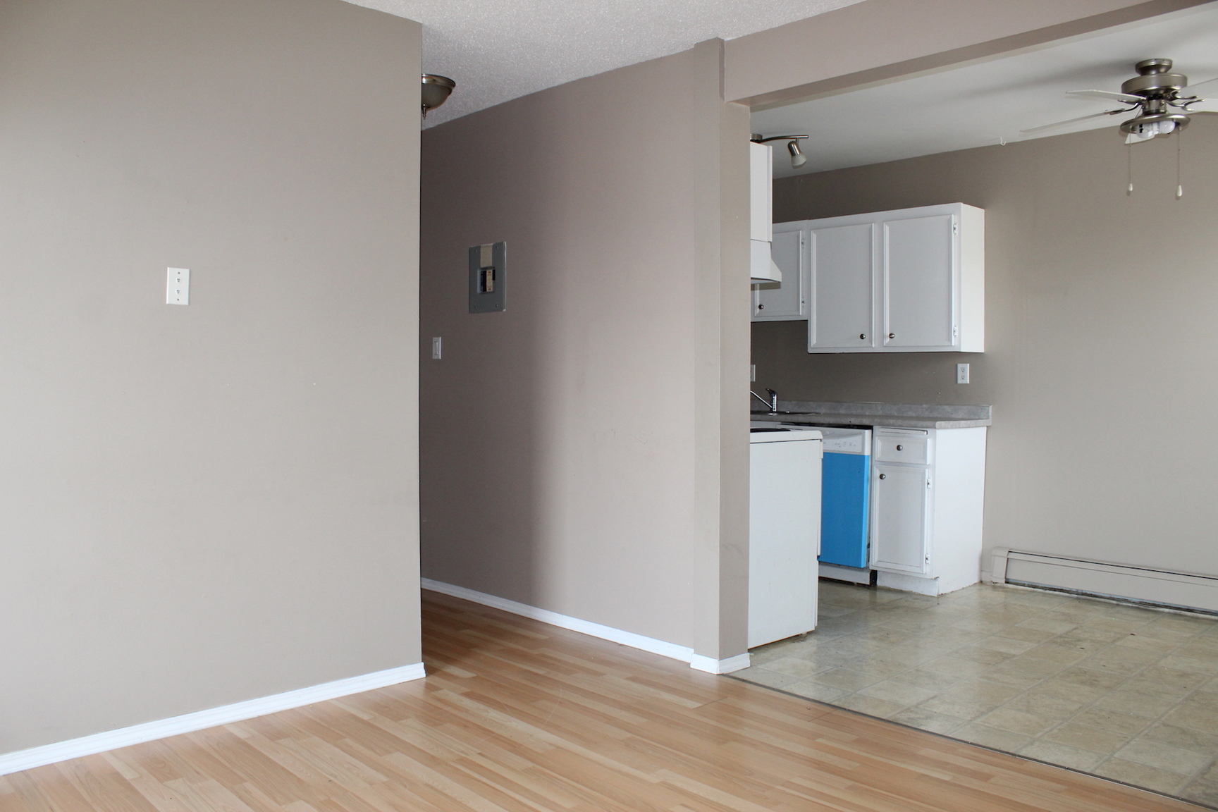 Booth Apartments - Photo 9