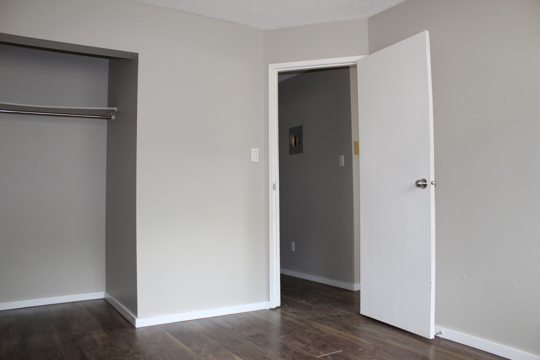 Booth Apartments - Photo 11