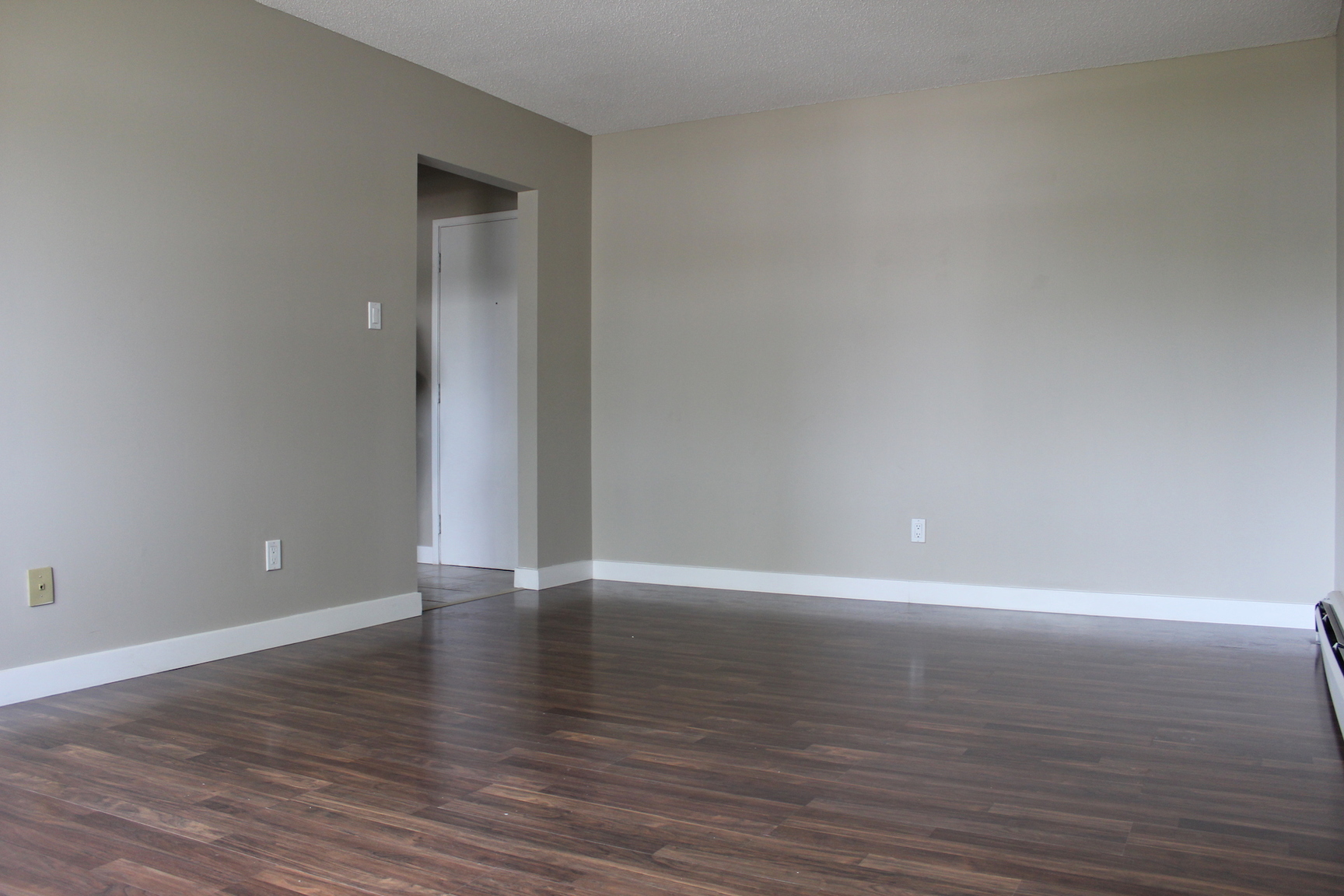 Willow Apartments - Photo 3