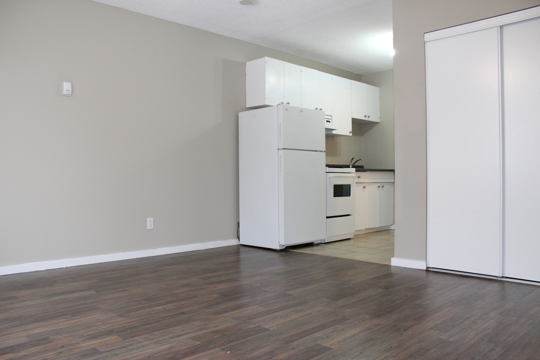 Villa Apartments - Photo 11