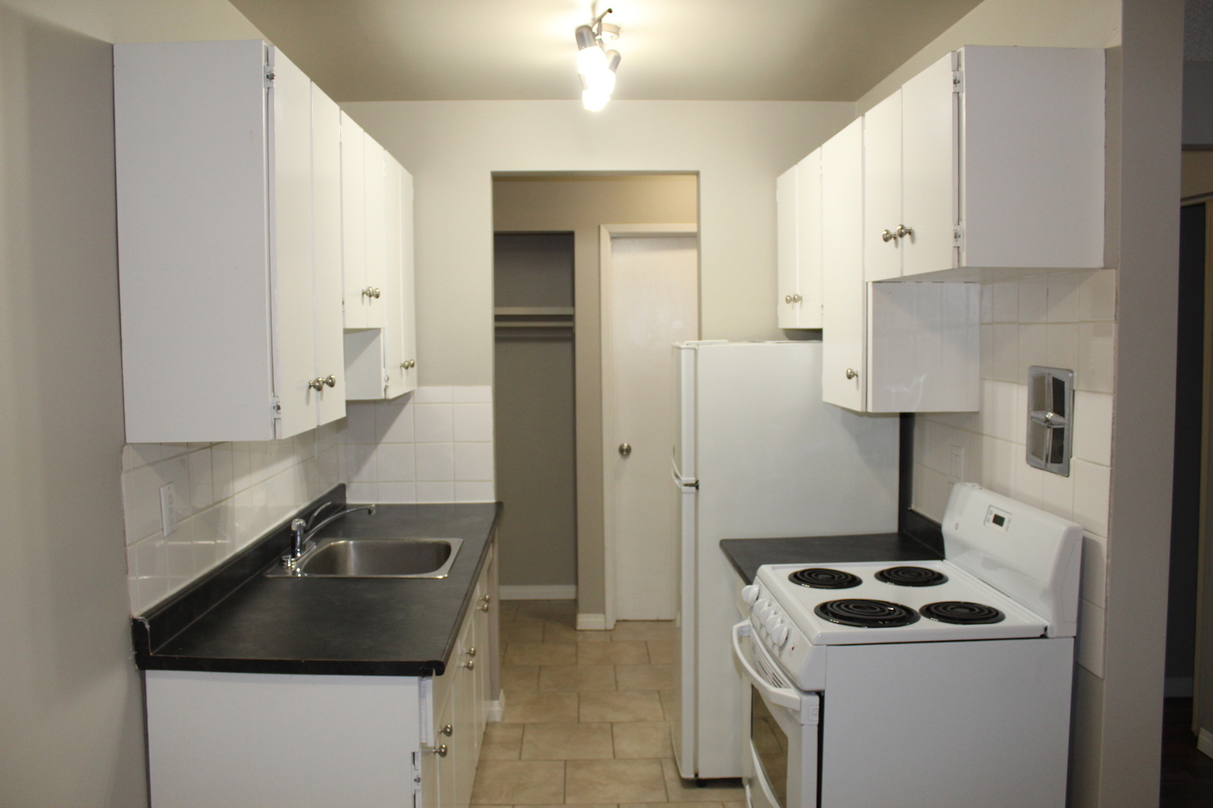 Grand Apartments - Photo 4