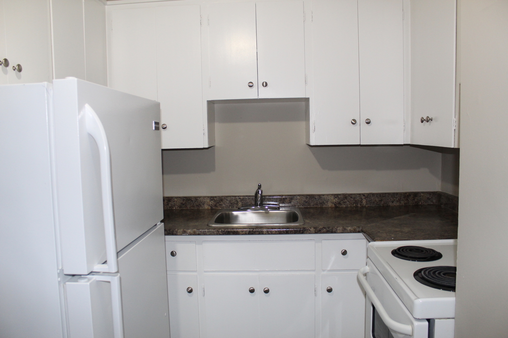 Laurentian Apartments - Photo 7