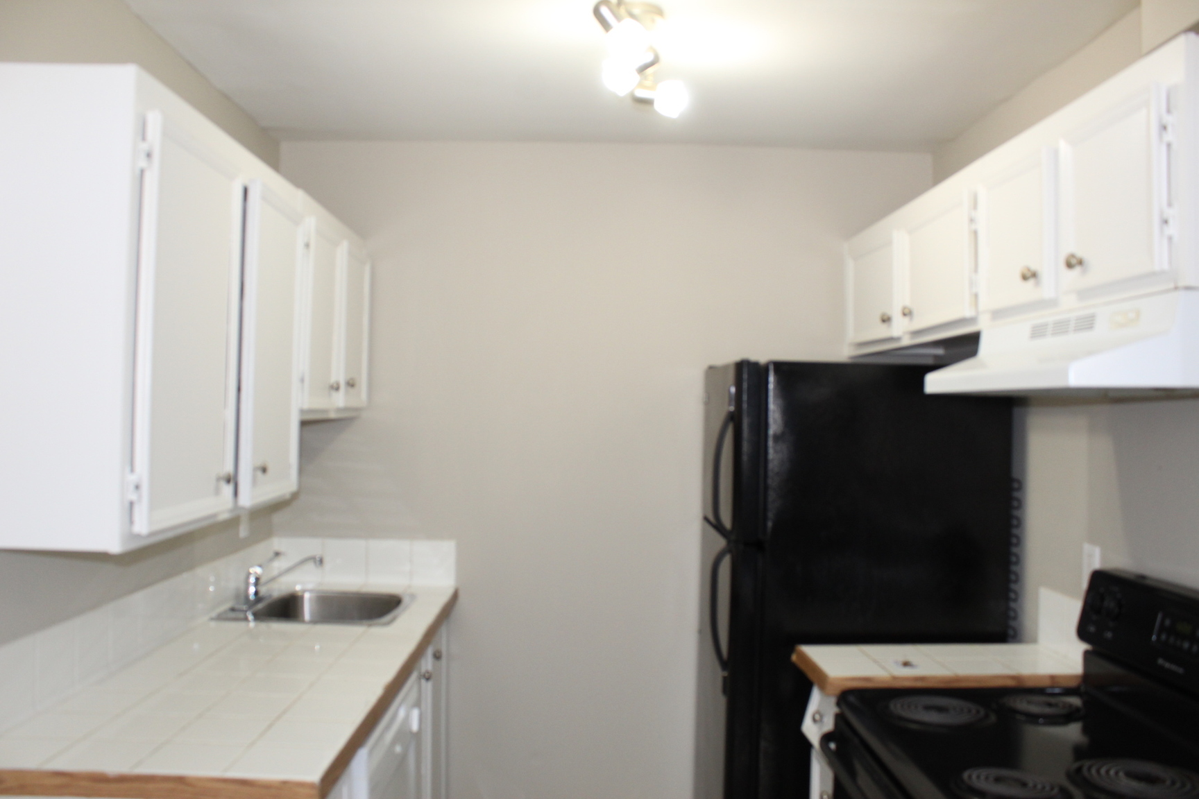 Booth Apartments - Photo 5