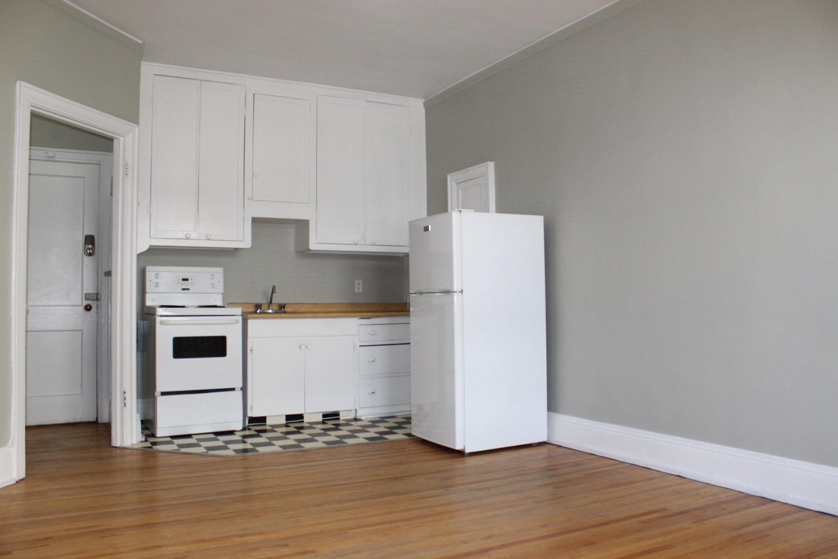 Kewanee Manor - Photo 11