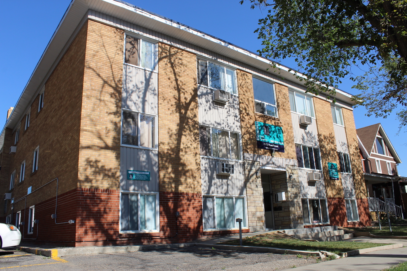 Rose Apartments - Photo 14