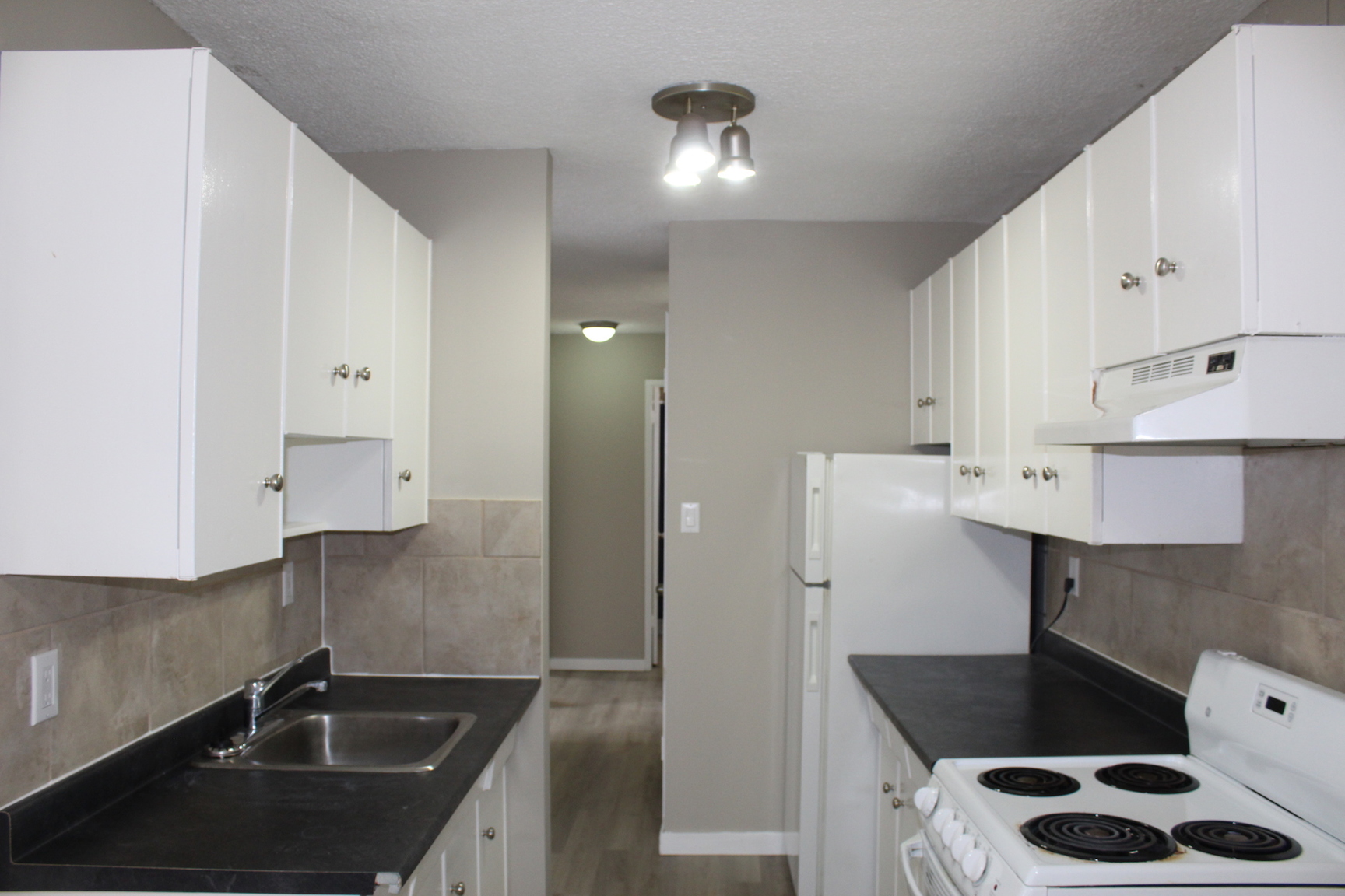 Oasis Apartments - 2 bedroom 3