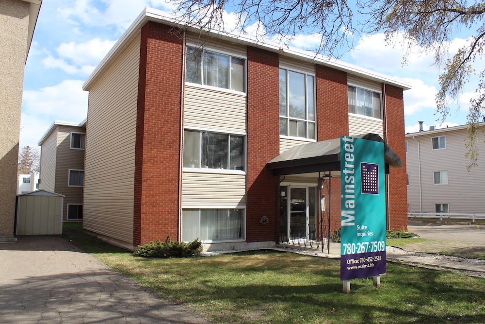 Oliver 1 Apartments