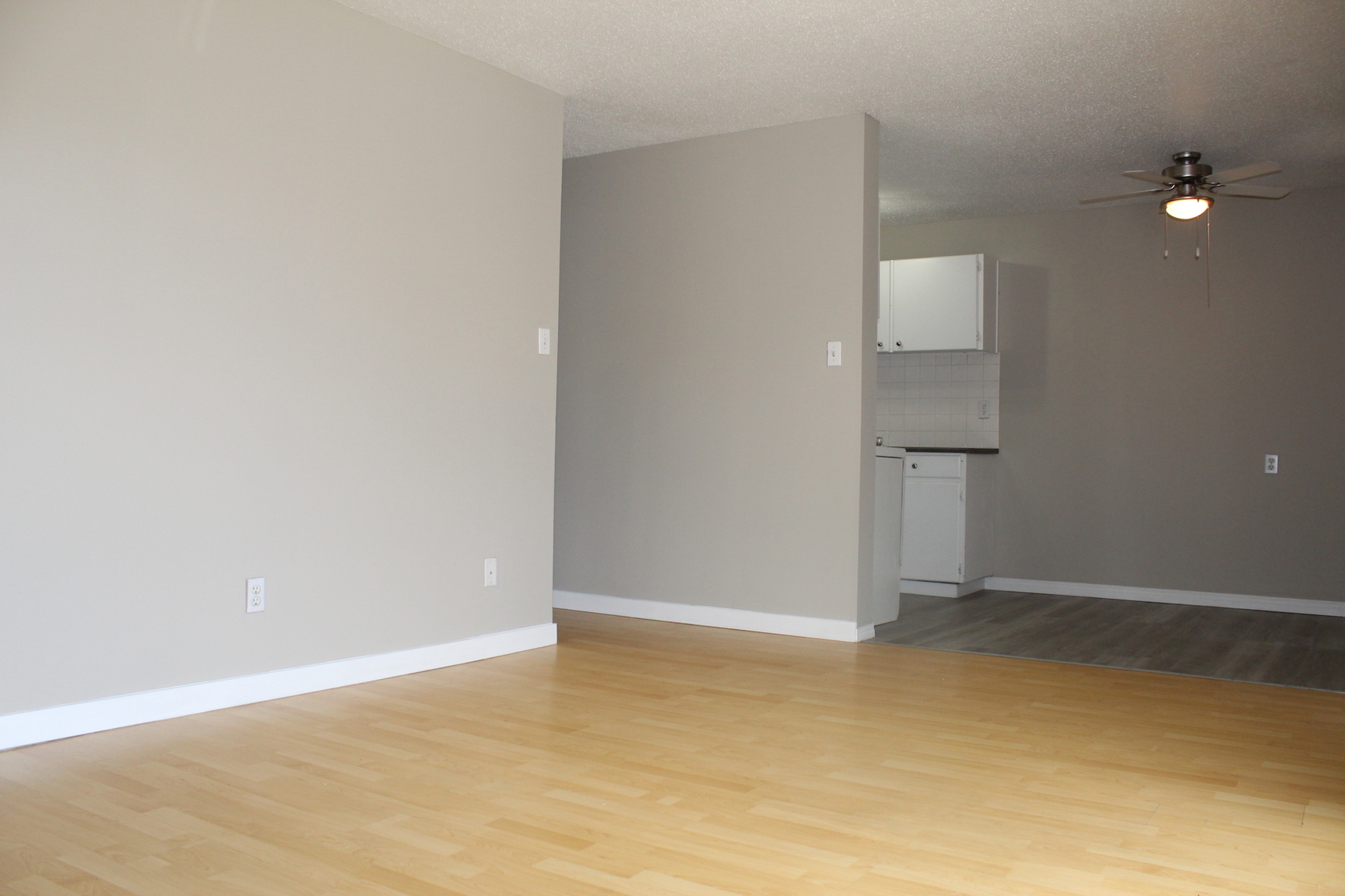 McCam 3 Apartments - Photo 4