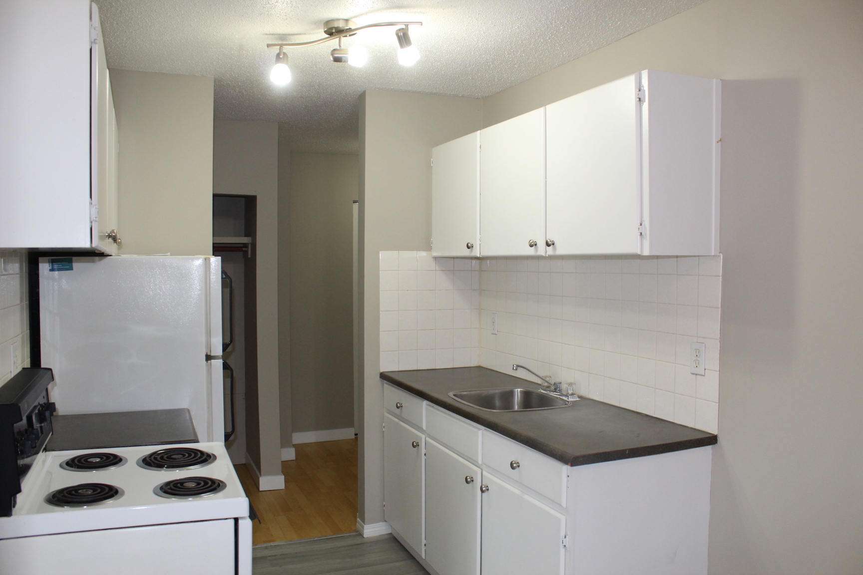 McCam 3 Apartments - Photo 6