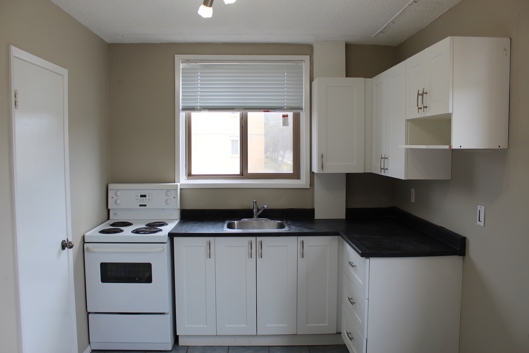 Laurentian Apartments - Photo 15