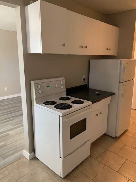 Somerset Apartments - Photo 6