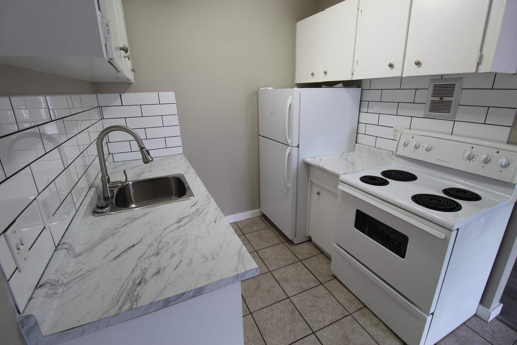 Priya Place - Photo 13