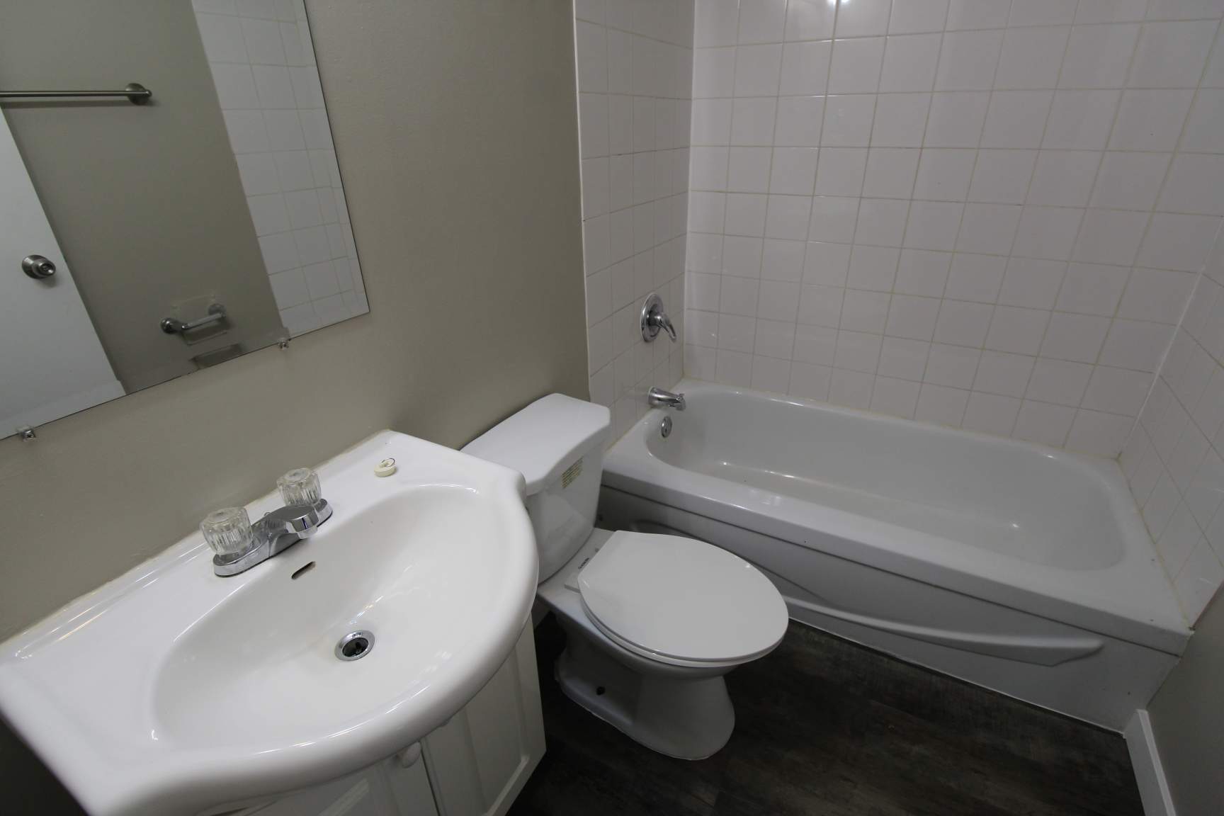 Gemini Apartments - Photo 7