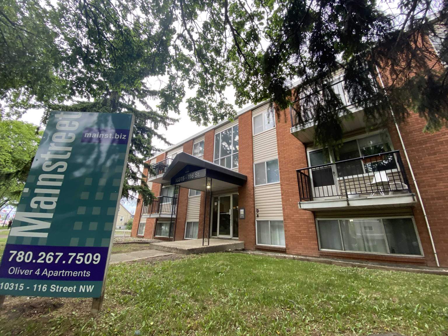 Oliver 4 Apartments