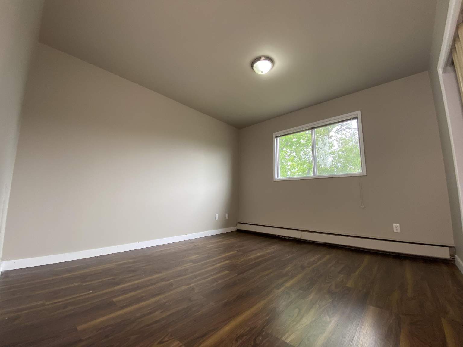 Murray Apartments - Photo 15