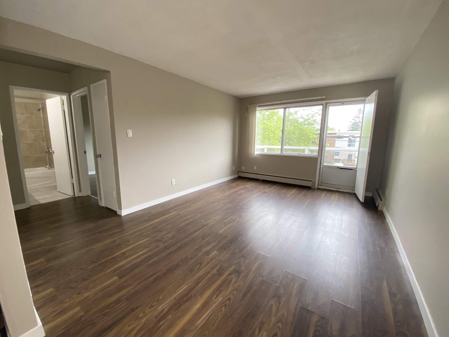 Murray Apartments - Photo 12