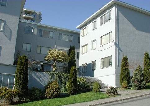 Uptown Apartments - Photo 11