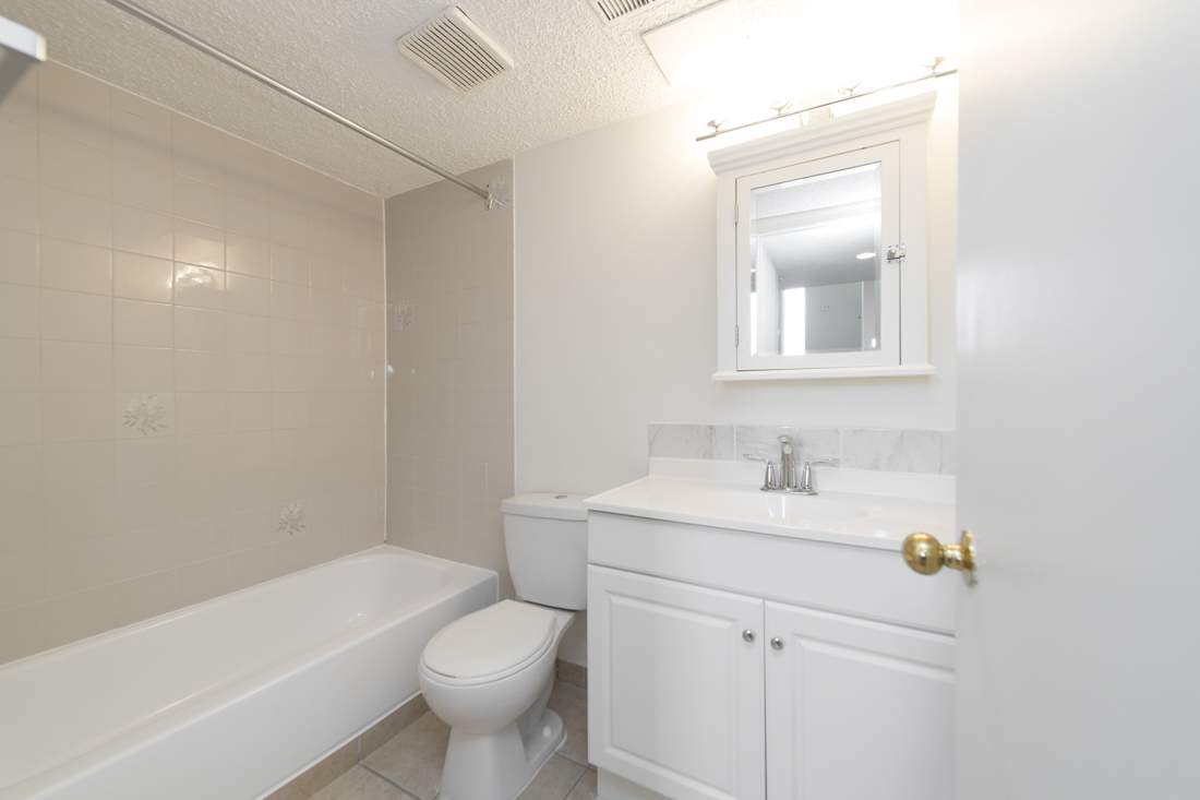 Bowness 4315 Apartments - 2 bedroom 5