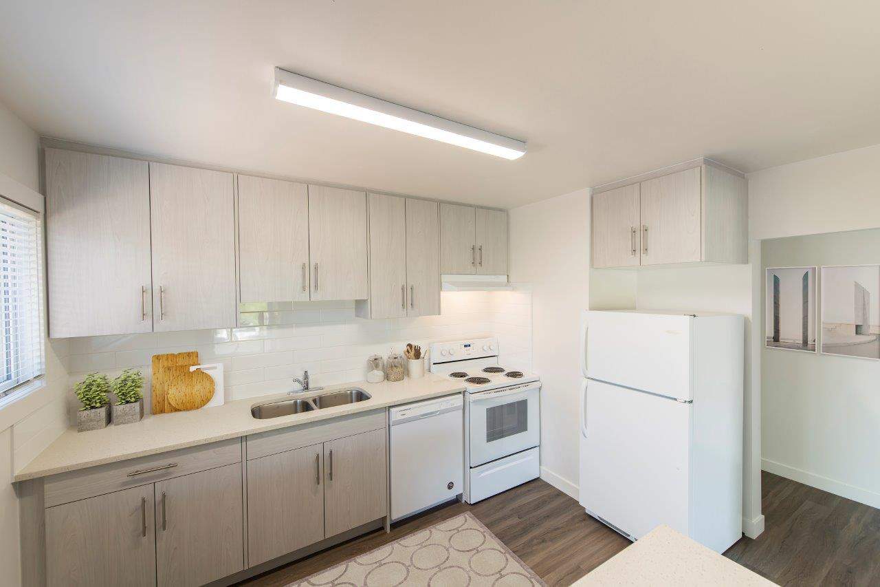 Amherst Apartments - Photo 8
