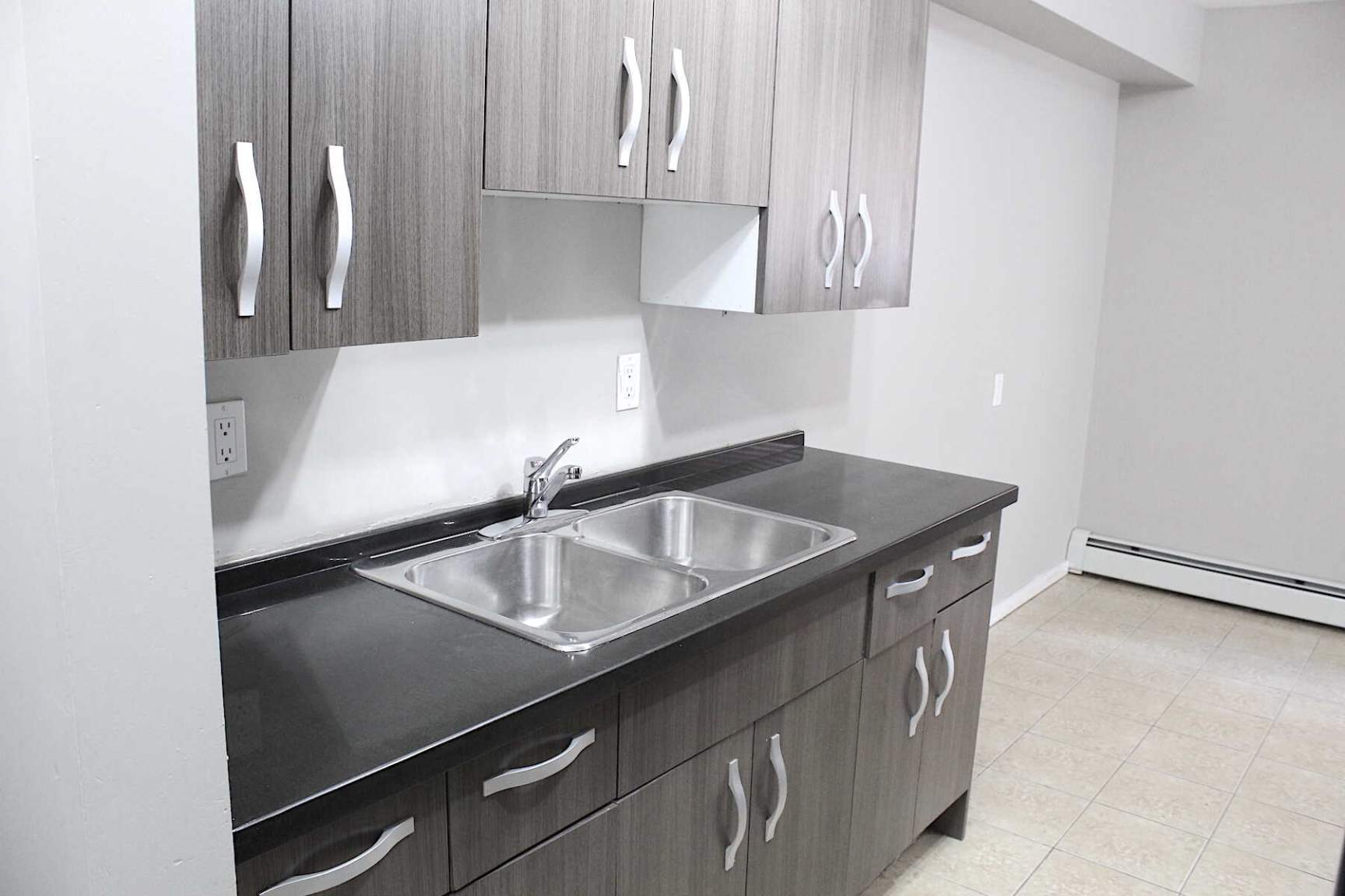 Aquarius Place - Photo 8