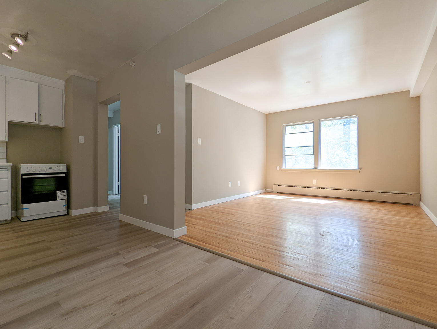 Broadview Legislature Apartments - Photo 12