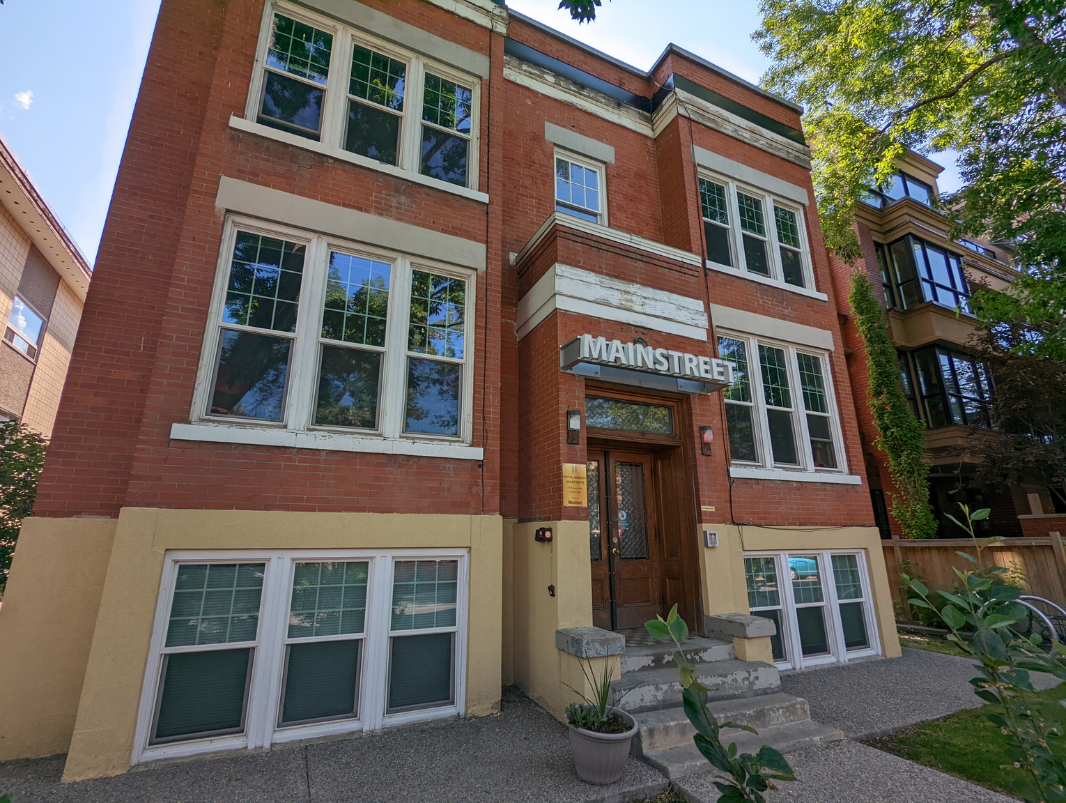 Royal Mission Apartments - Photo 15