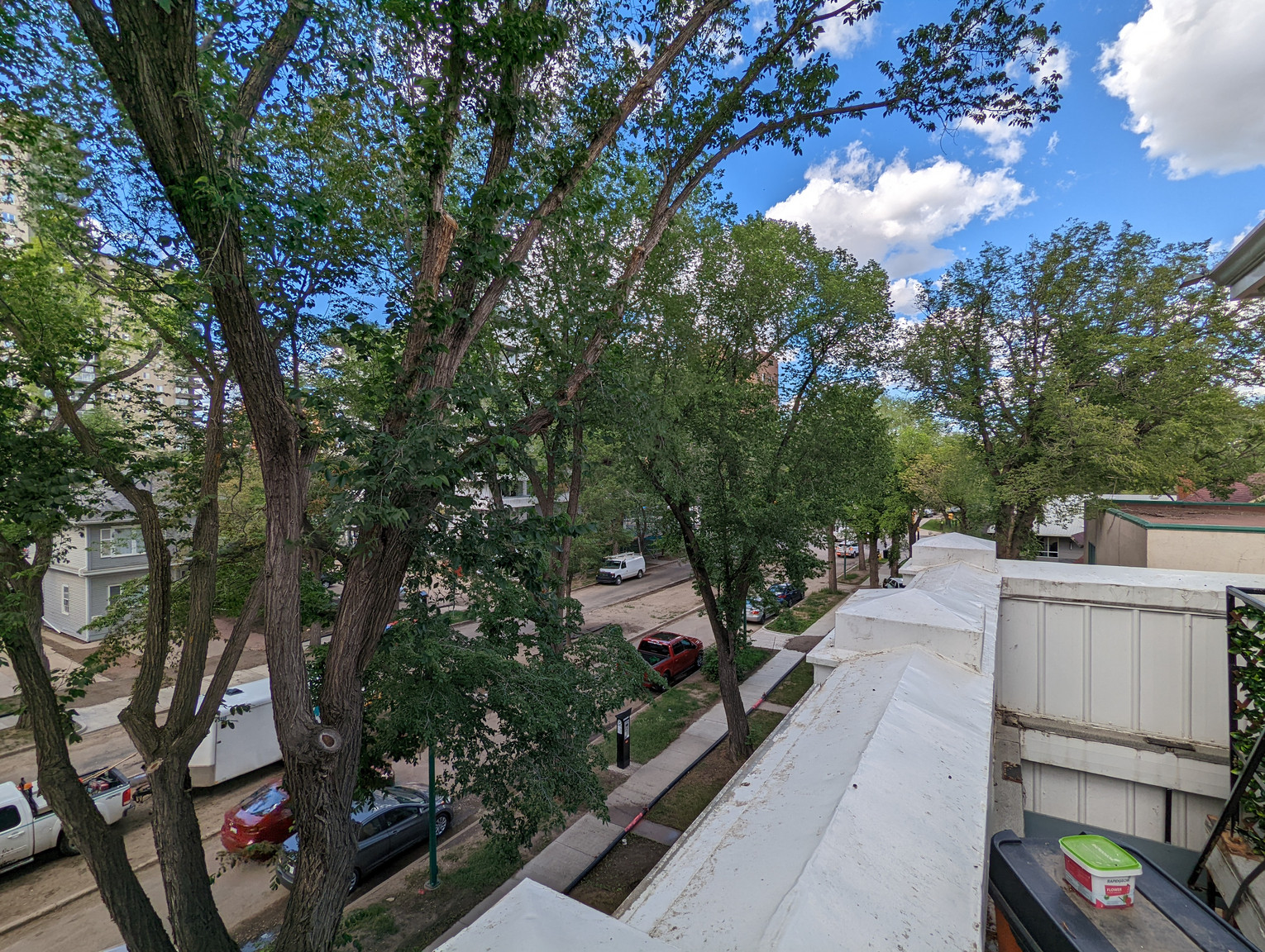 Riviera Apartments - Photo 12
