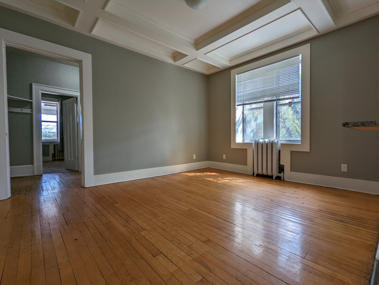 Riviera Apartments - Photo 18