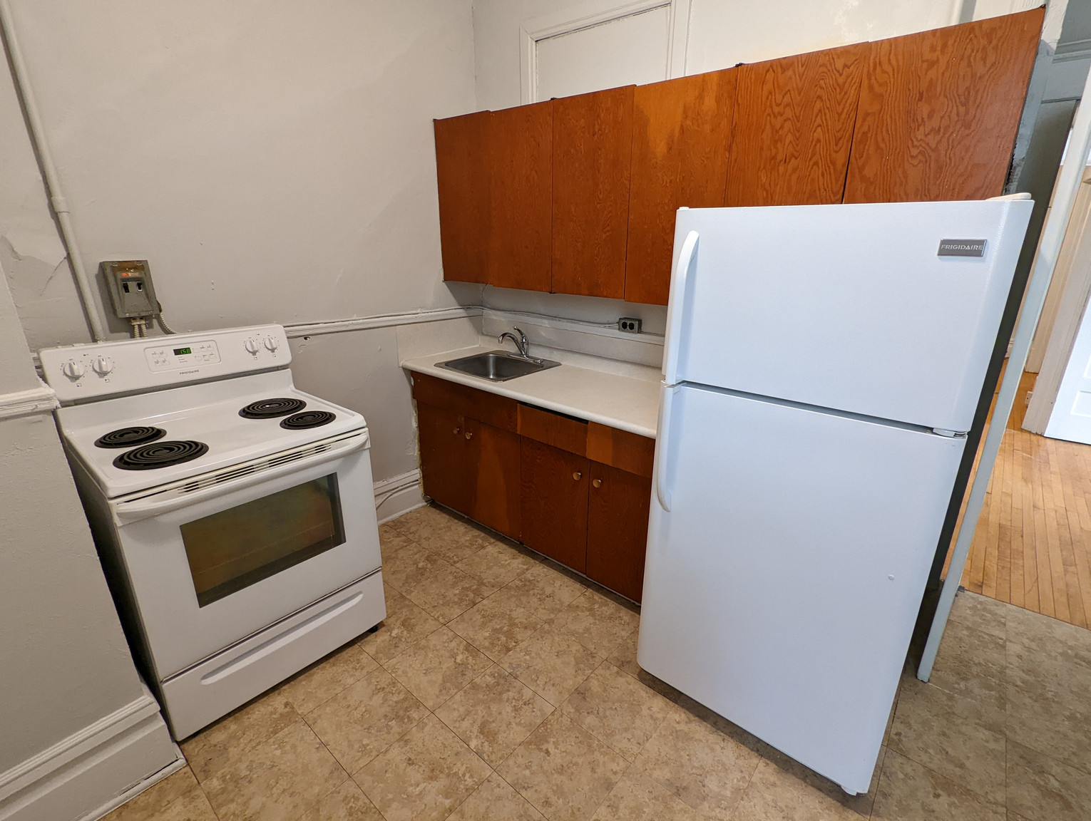 Moxam Court Apartments - Photo 4