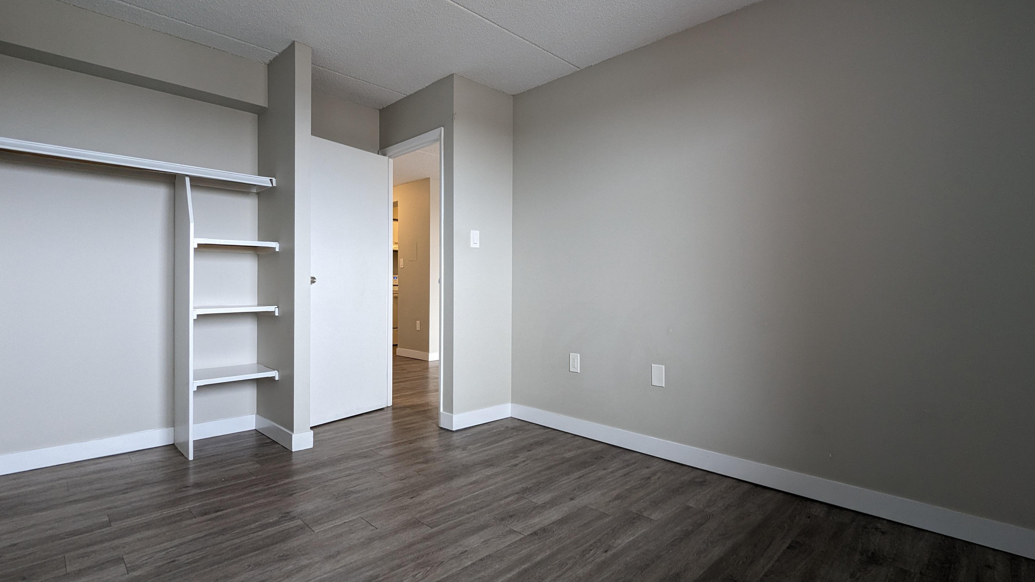 International Mountainview Apartments - Photo 10