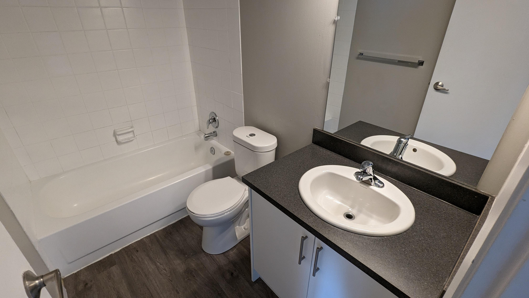 International Mountainview Apartments - Photo 13