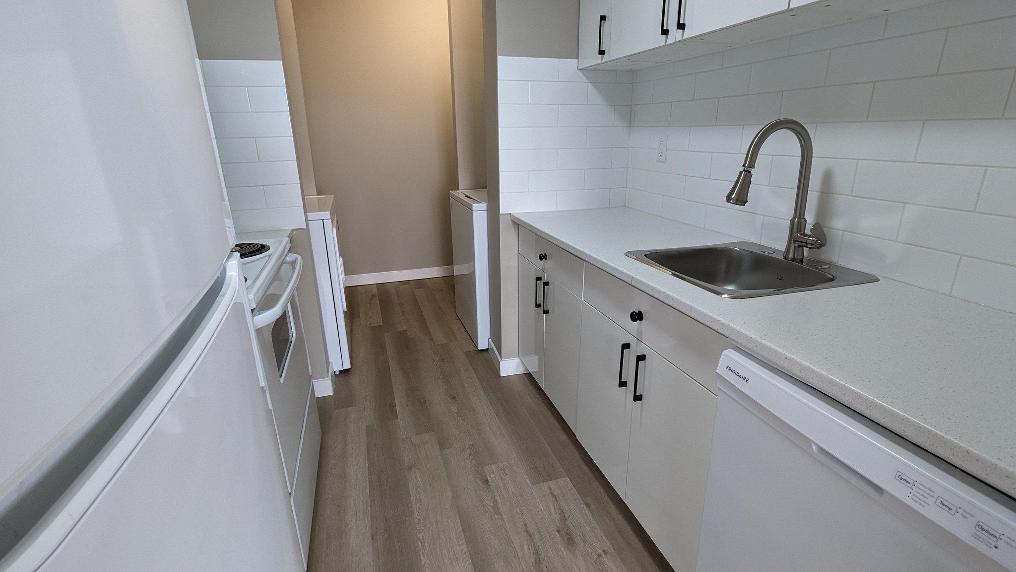 International Mountainview Apartments - Photo 5
