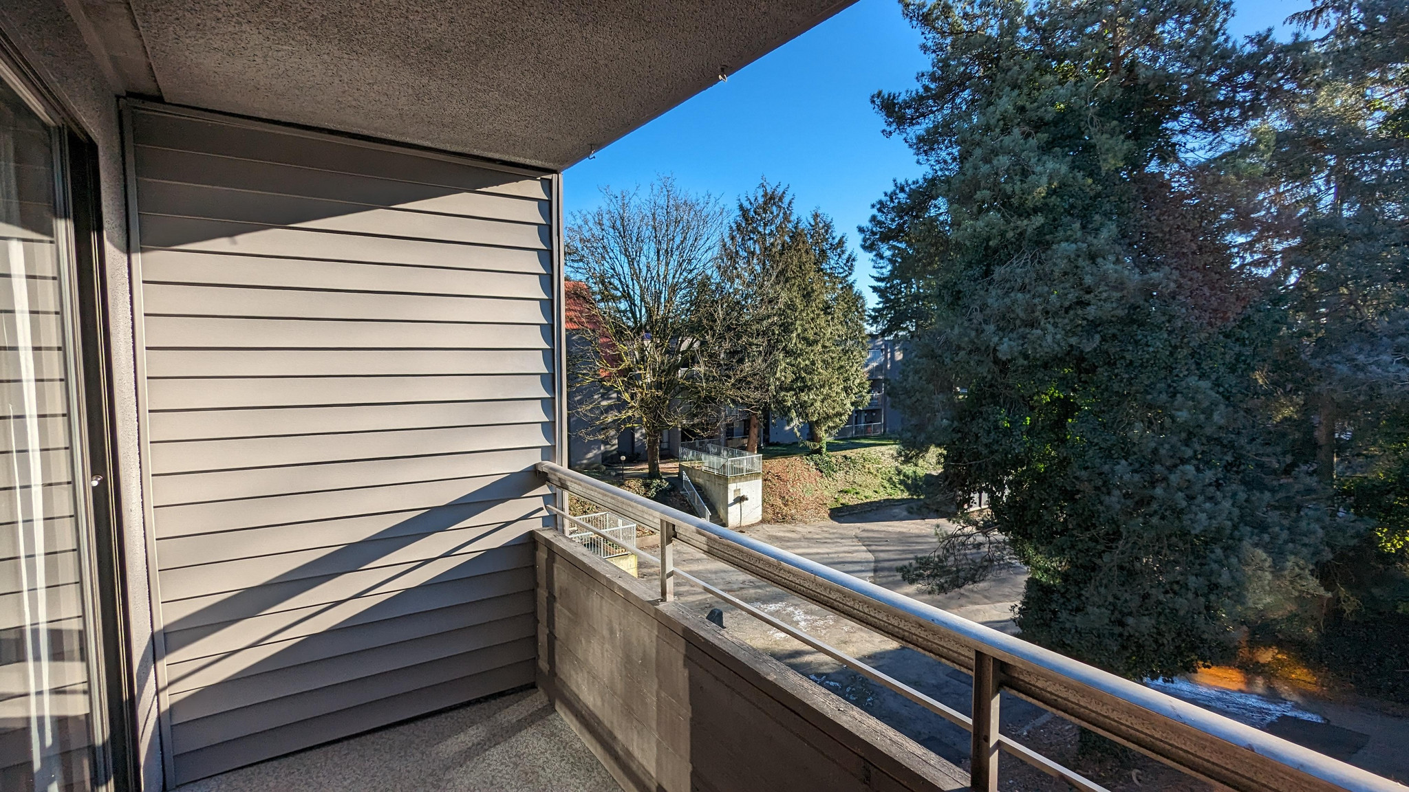 Pacific Park Apartments - Photo 14