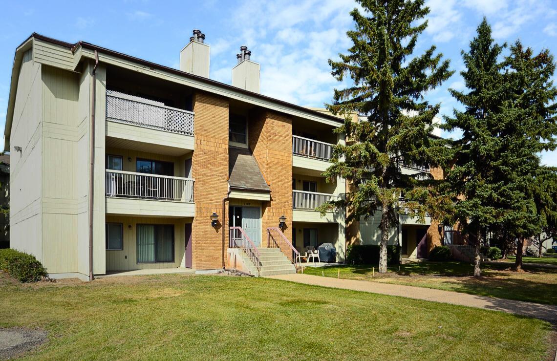 Hermitage Village Apartments - Photo 9