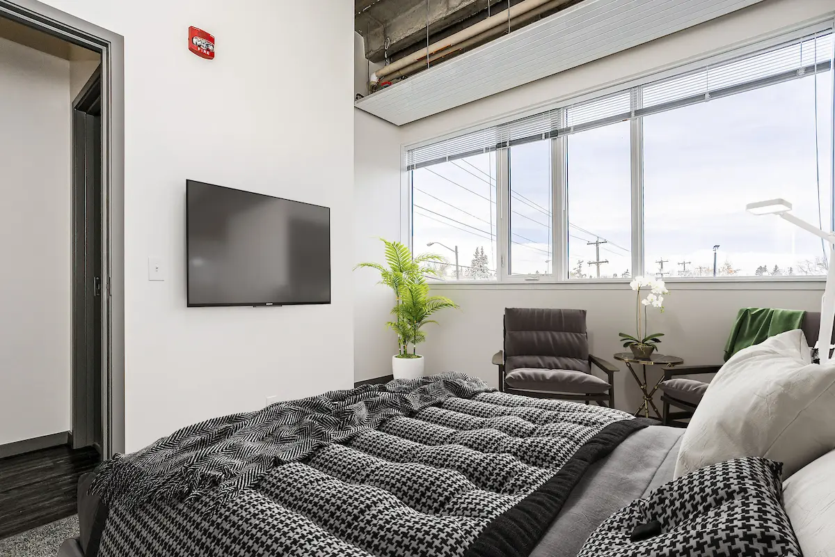 Kingsway Lofts & Apartments - Photo 9