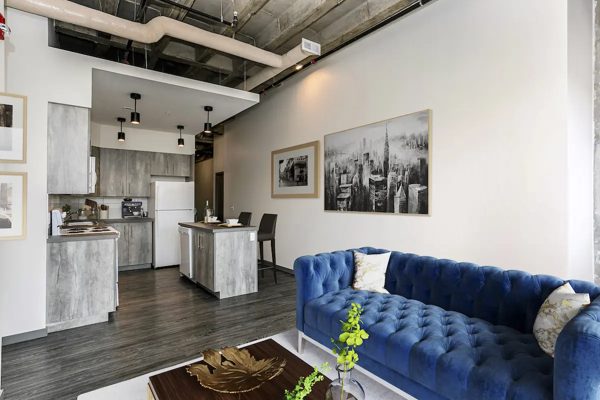 Kingsway Lofts & Apartments - Photo 2