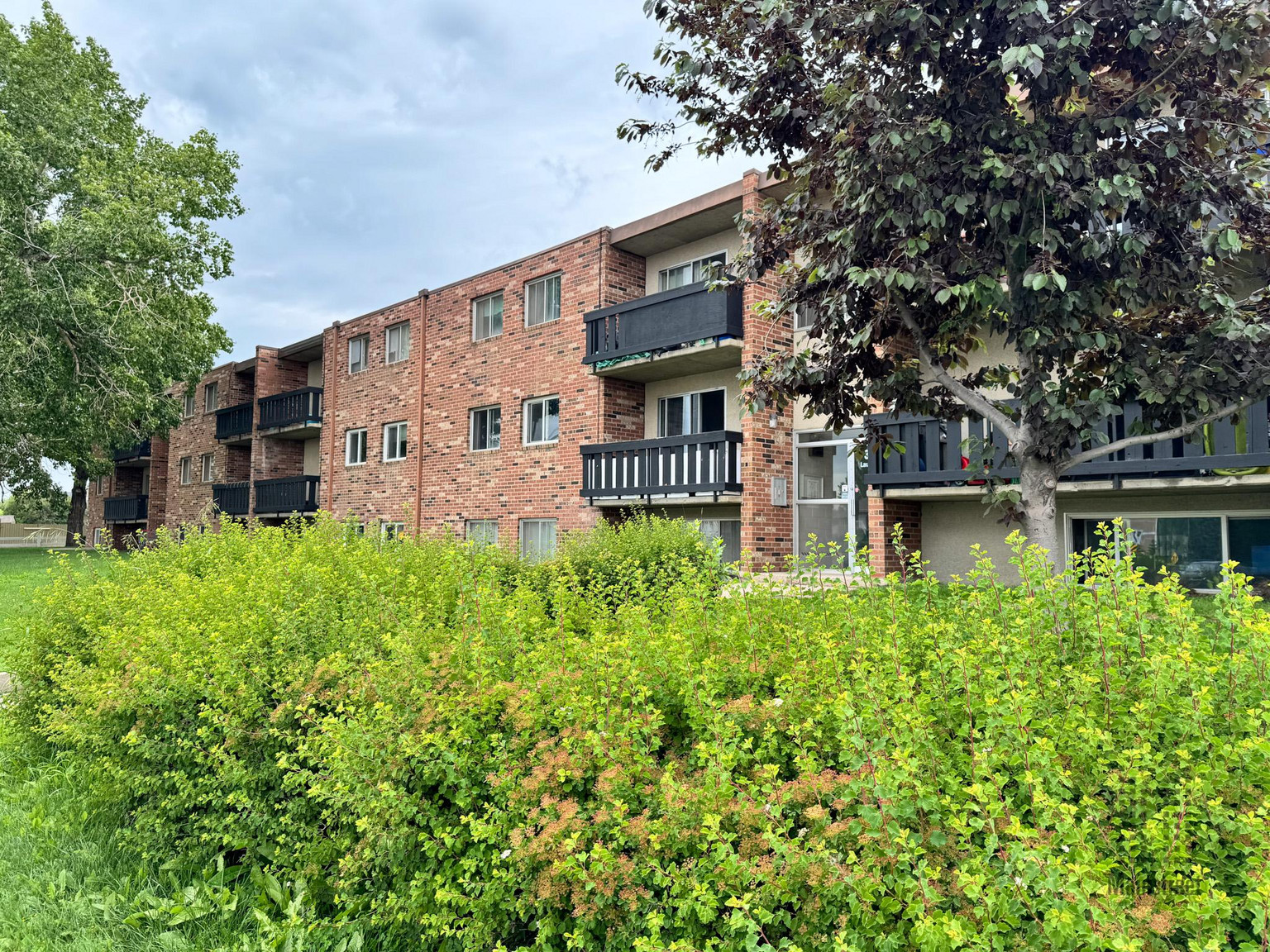 Confederation Park Apartments I & II - 2 Bedroom
