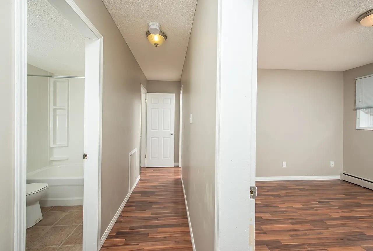 Inglewood 124 Apartments - Photo 12