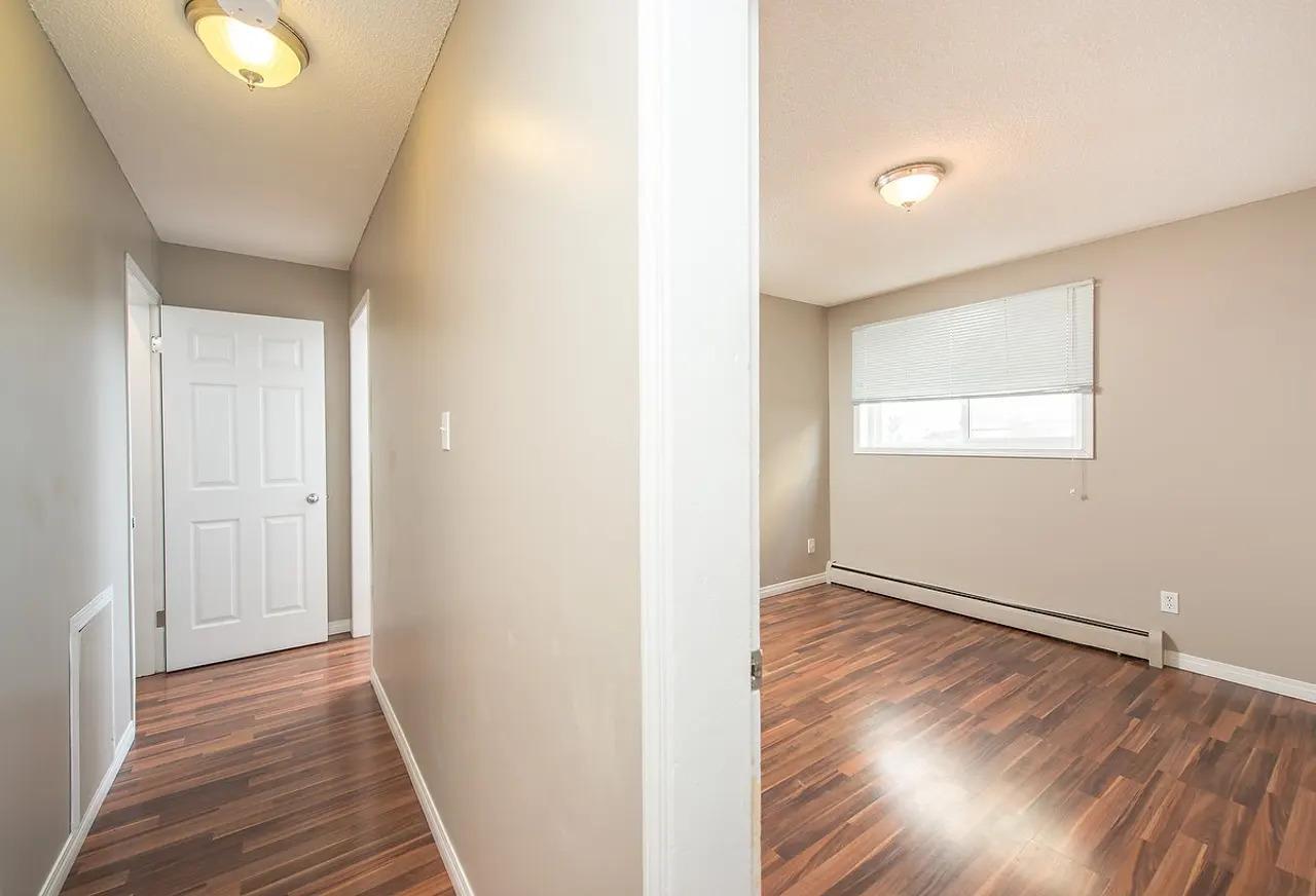 Inglewood 124 Apartments - Photo 13