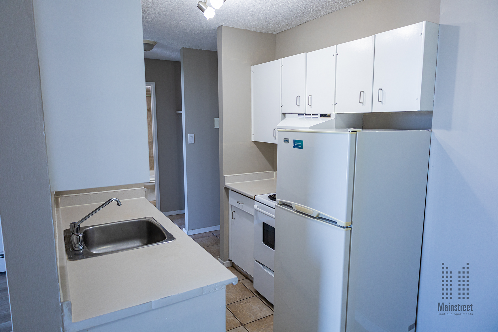 1612 Apartments - Photo 6