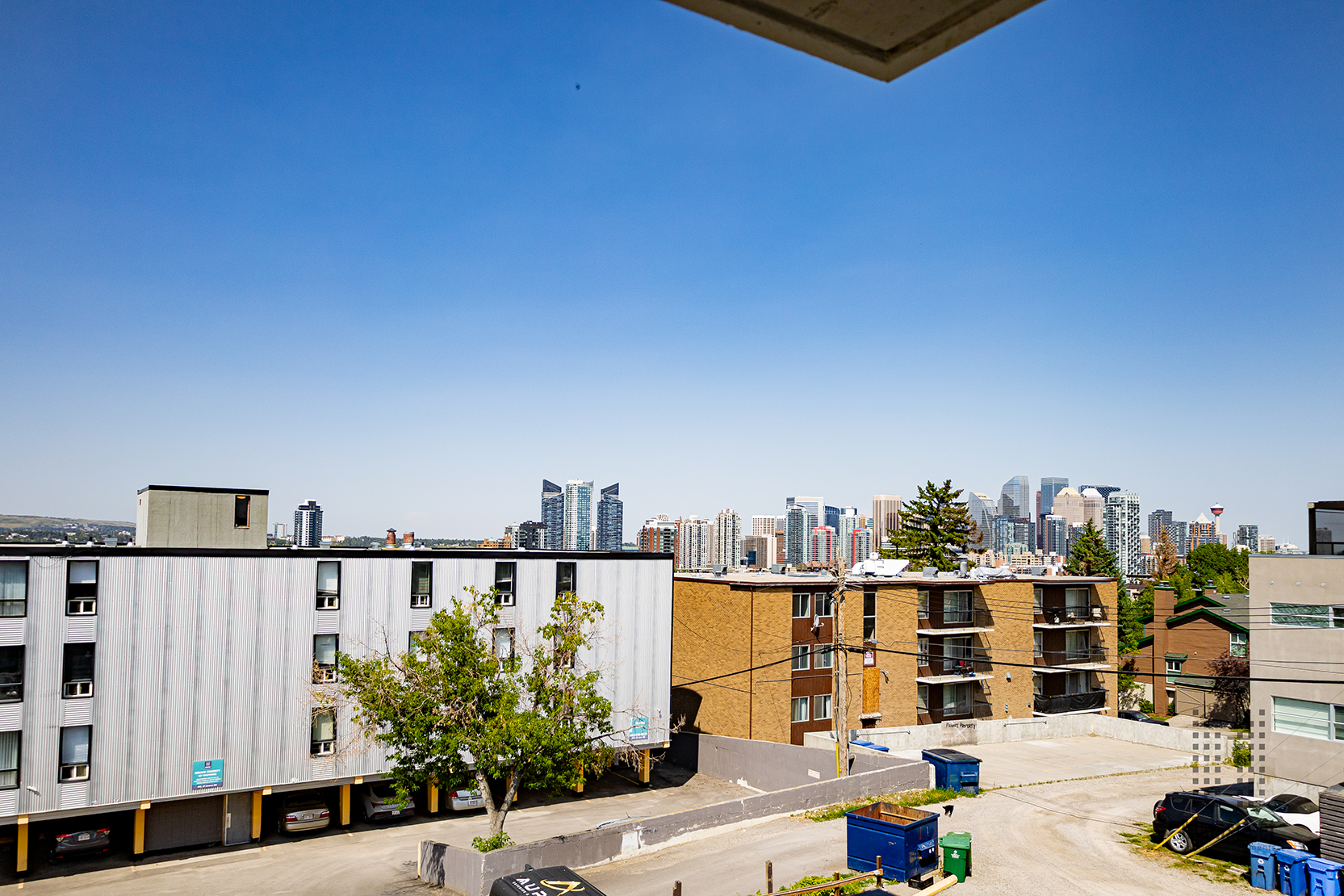 1612 Apartments - Photo 14