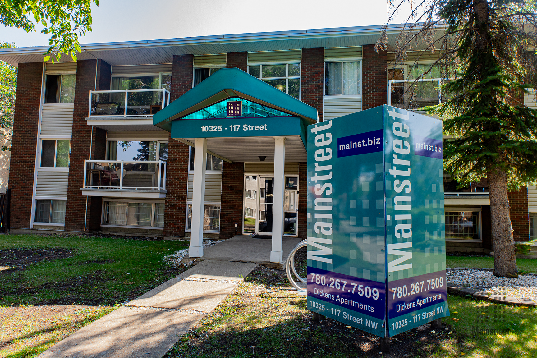 Dickens Apartments - Photo 11