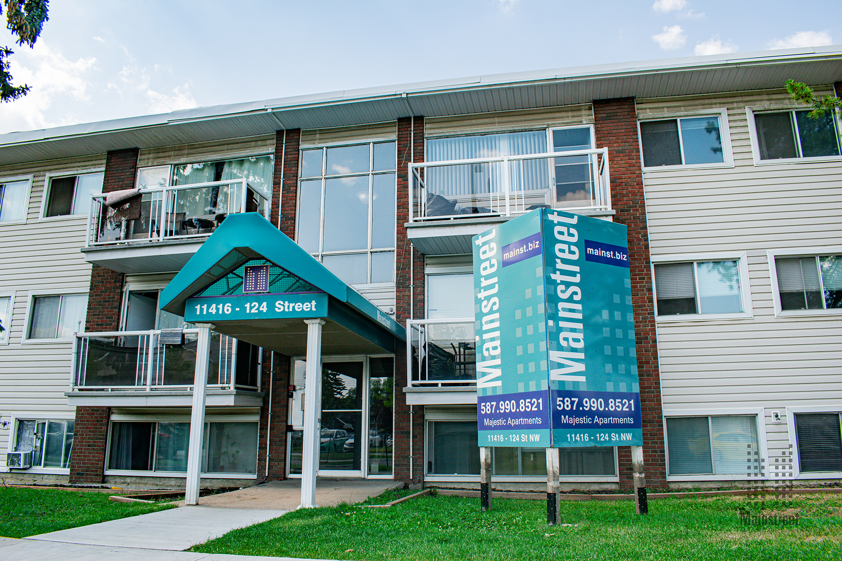 Majestic Apartments