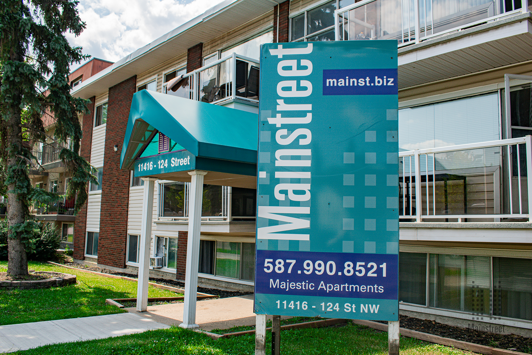 Majestic Apartments - Photo 14