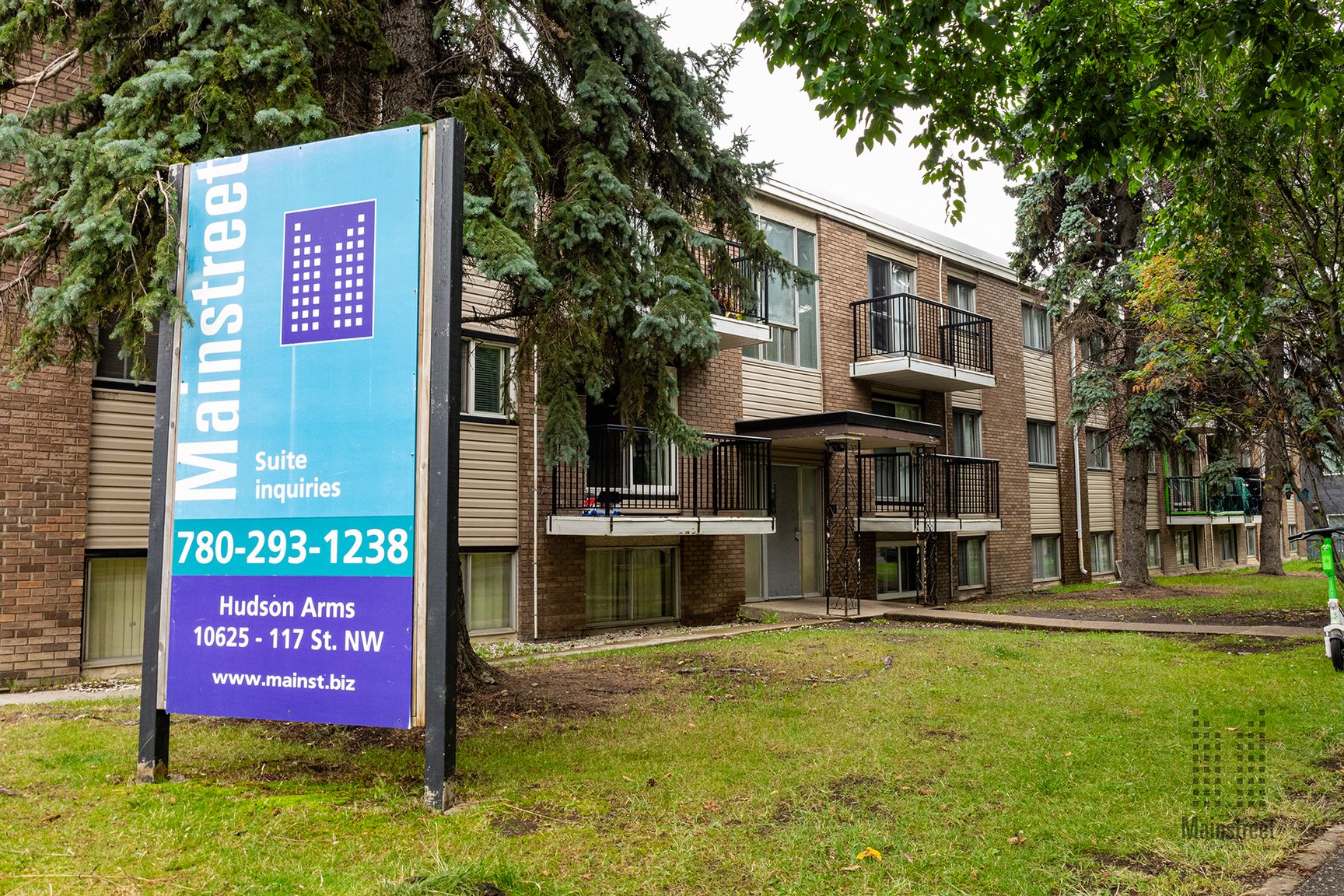 Hudson Arms Apartments - 3 bedroom 2