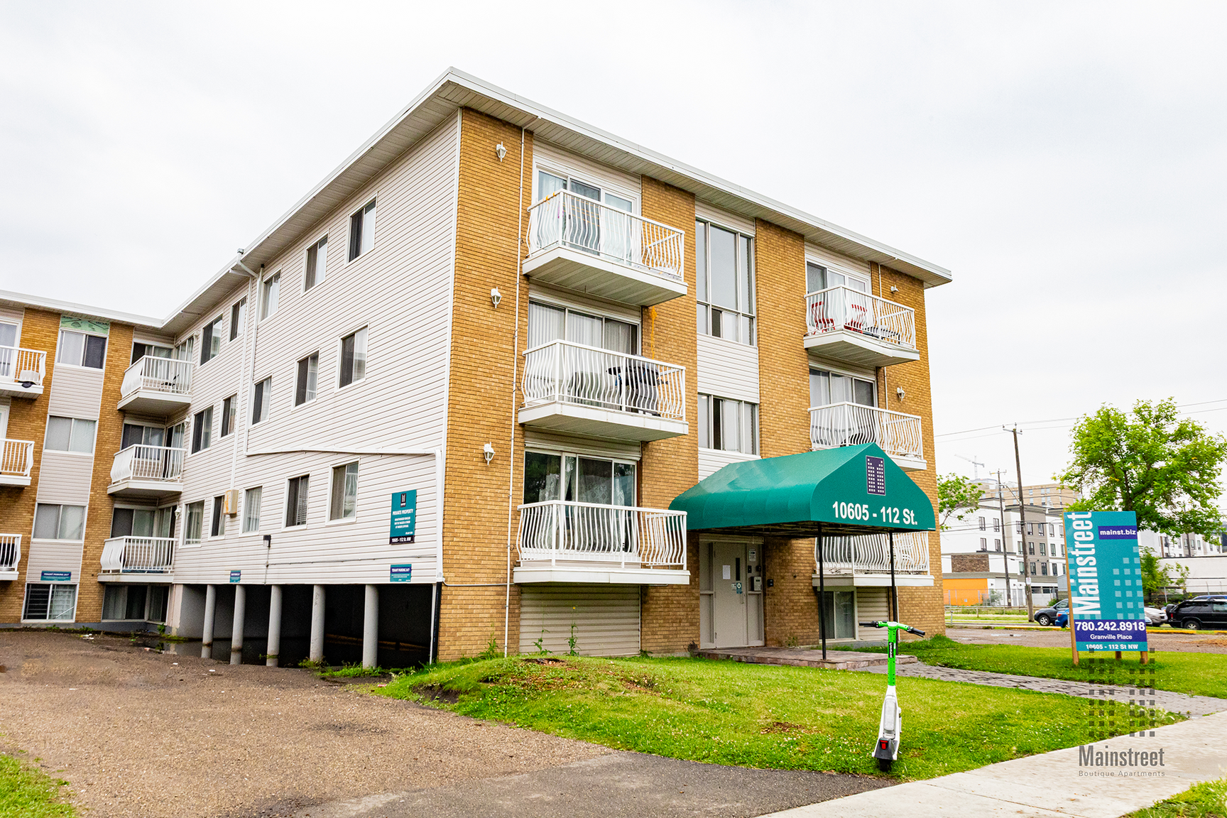 Granville Place - Photo 3