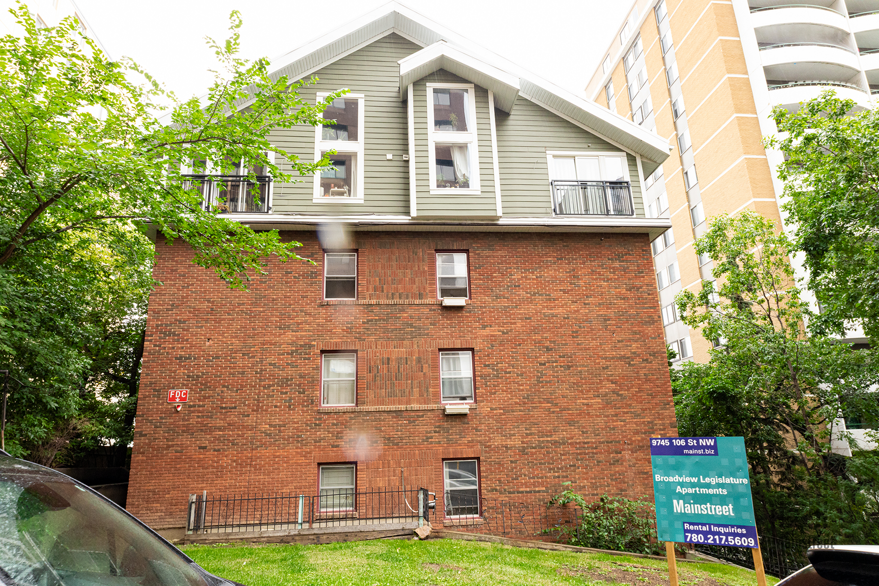 Broadview Legislature Apartments - Photo 22