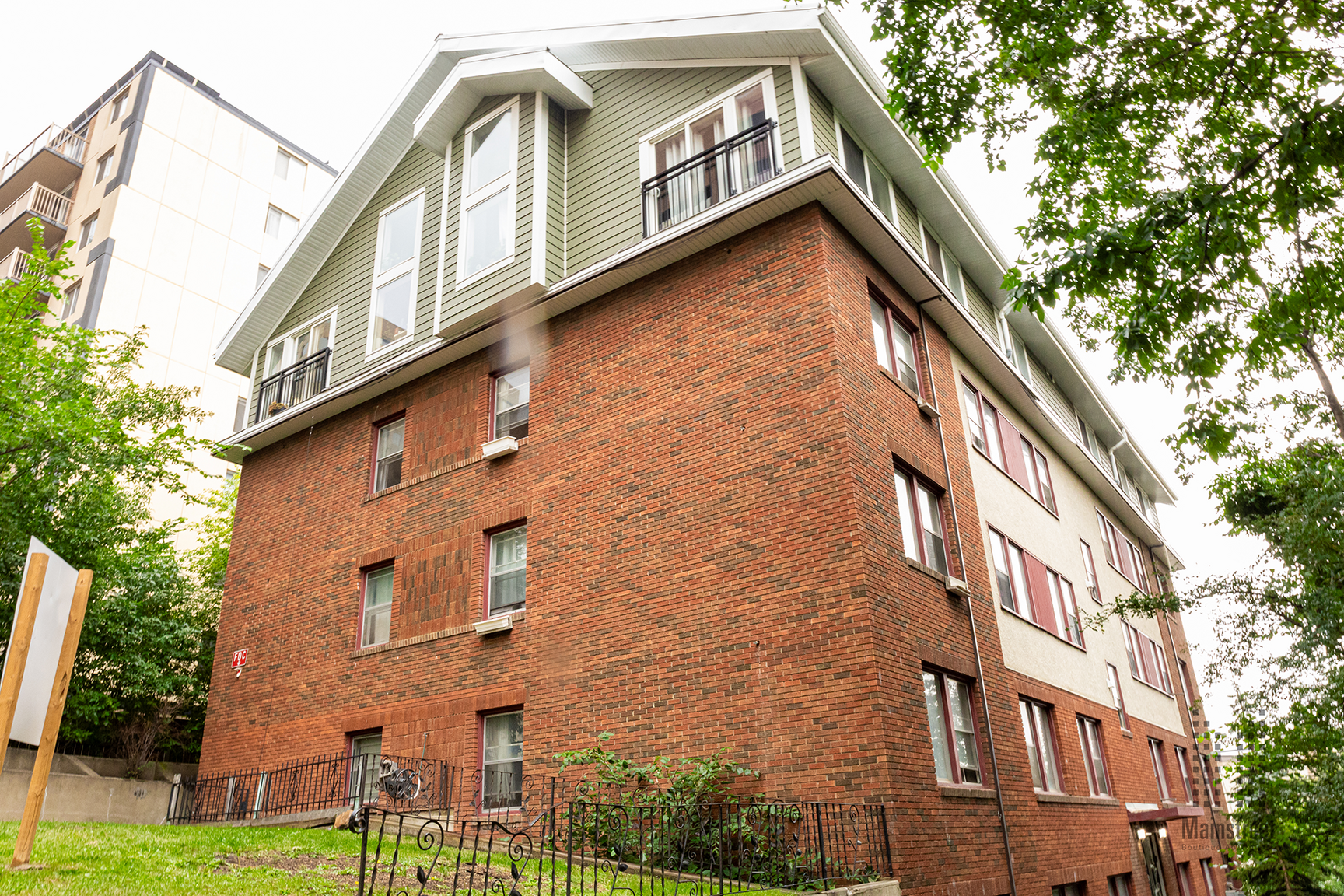 Broadview Legislature Apartments - Photo 24